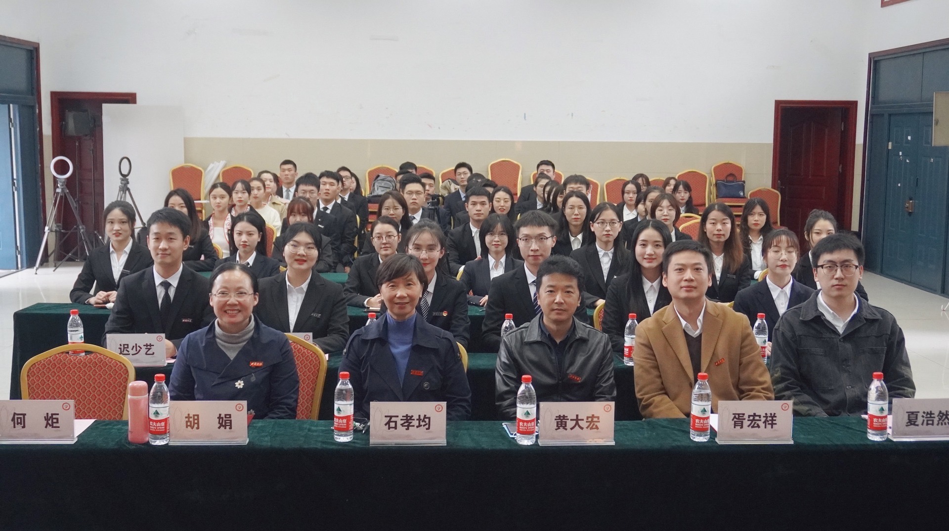 04182755iwro_图1 .jpg